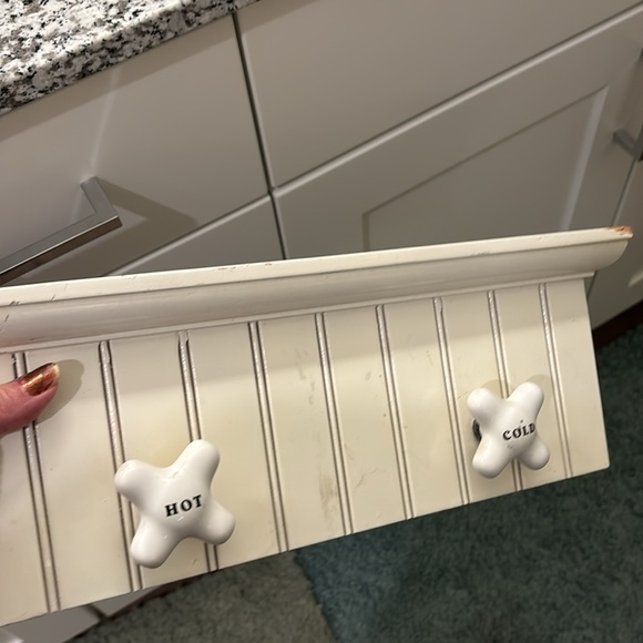 Vintage Bath Farmhouse Shelf Distressed Hot & Cold Faucet Knobs Final Sale - Picture 9 of 9